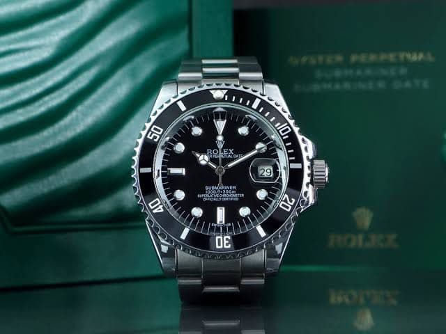 Diver watch example