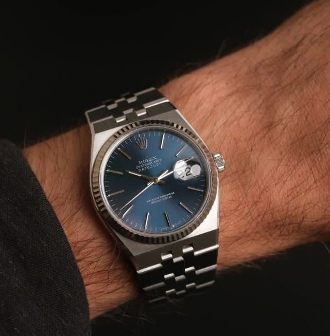 Quartz movement example